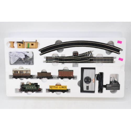 640 - Boxed Hornby OO gauge trainset pennine express R1158 (appears complete and unused)