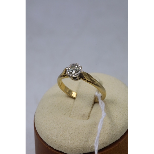 240B - 18ct Gold ring set with Diamond