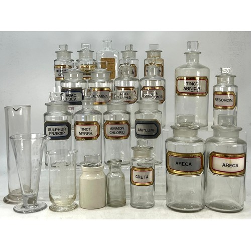 636 - Approx. 22 Vintage  chemists jars with stoppers