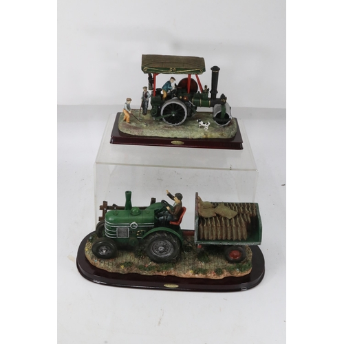 379 - Traction Engine roller together with a tractor tableau, by Juliana Collection.