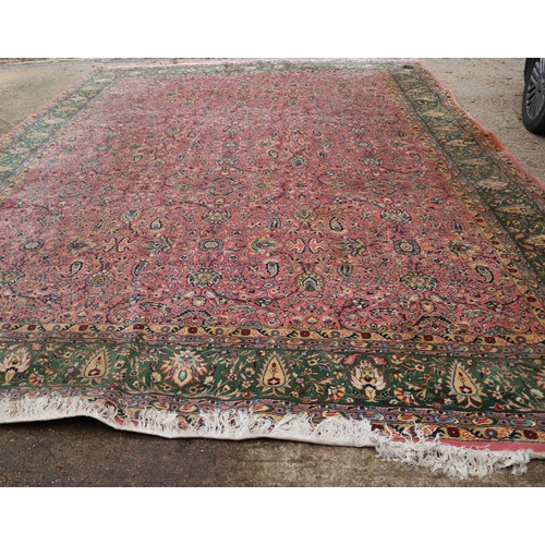 521 - Rug measures approx. 16ft x 12ft