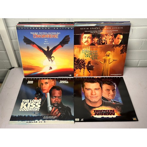 433 - A selection of laser disc films to include Philadelphia, As good as it gets, Pretty Woman, Dragon He... 