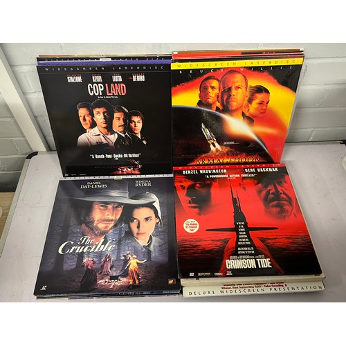 435 - A selection of Laser disc films to include Schindlers List, Backdraft, Conspiracy Theory, The Long G... 