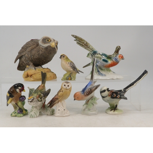 292 - A Beswick gold crest, and goldfinch, three goebel birds, aynsley owl and two other birds