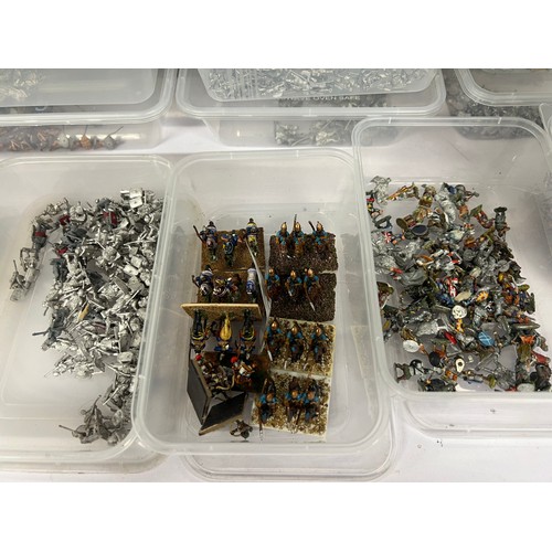 607 - Large quantity of War gaming figures mainly unpainted subdivided into plastic containers of type to ... 