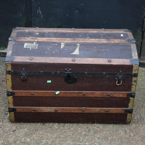 262 - Domed top trunk