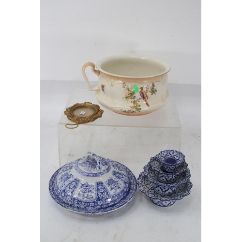 226 - A selection of ceramics to include a pair of Hammersley planters, a Limogue footed bowl, two Laura A... 