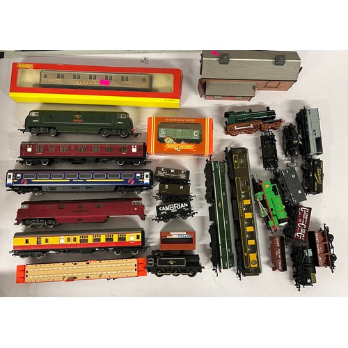 599 - A quantity of OO gauge carriages, wagons, diesel engine, boxed R4064A sleeper coach etc