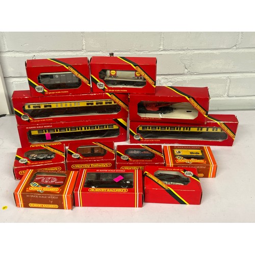 647 - Hornby 00 gauge R429, R430 and R454 carriages boxed, together with a selection of wagons