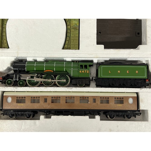 674 - Hornby Railways 00 gauge Flying Scotsman trainset R176 boxed