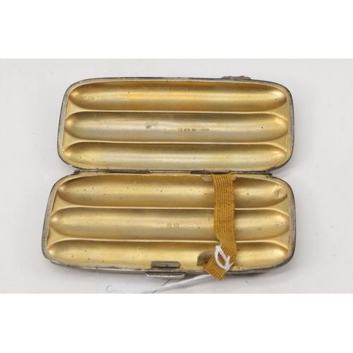 138 - A silver hallmarked cigar case (approx. 115g)