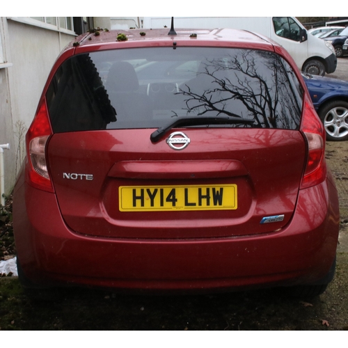 1 - Nissan Note 5-door hatchback HY14 LHW, two sets of keys, No V5 form, the battery is flat.
Last MOT 3... 