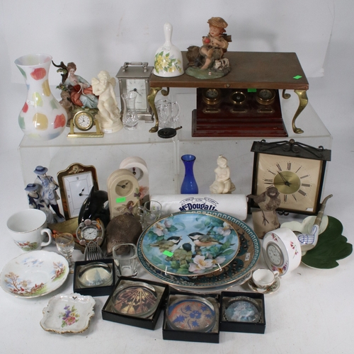 180 - Assorted sundries to include glass, ceramics etc