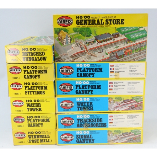 190 - 12 boxed airfix OO gauge model kits to include Water Tower, Detached Bungalow, General Store etc