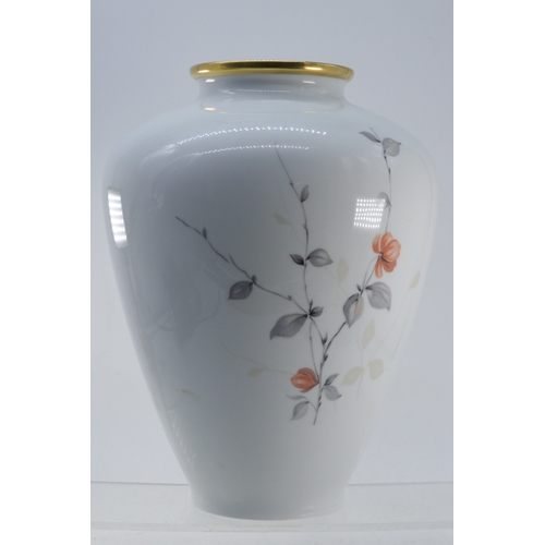 753 - KPM german vase