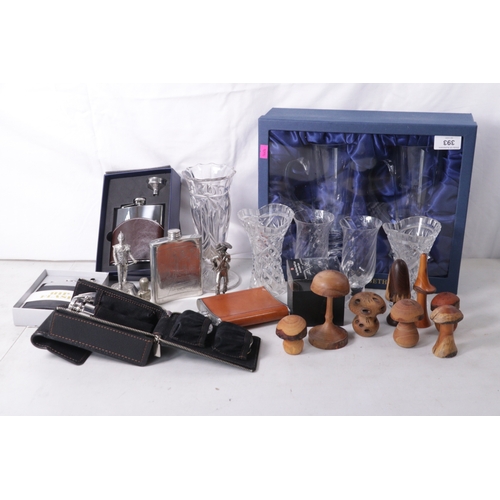 393 - Quantity of hip flasks, bar related items, boxed QE11 glasses, selection of miniature treen mushroom... 