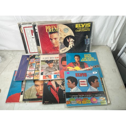 348 - Selection of Elvis records to include Elvis is Back SF 5060, Double Trouble 461 020, Greatest 40 RCA... 