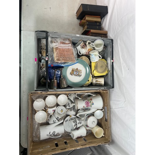 388A - a good quantity of ceramics Commemorative plates, Mugs, framed Madonna and child, pair of blue and w... 