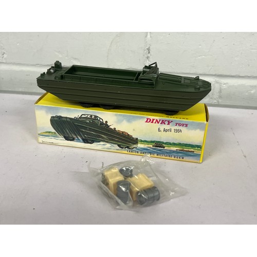 564 - A boxed French Dinky Toys 825 Military Amphibious Truck