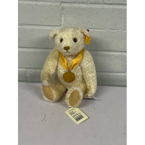 799 - Steiff Millenium Bear