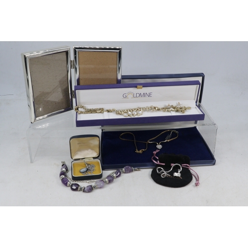 243 - Wedgwood pendant and chain, plated necklace, pandora bracelet, decorative necklace etc