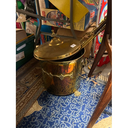 747 - Brass coal bucket and fireside implements