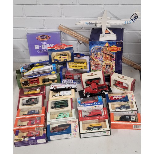 688 - A large quantity of assorted manufacturers diecast vehicles mainly boxed