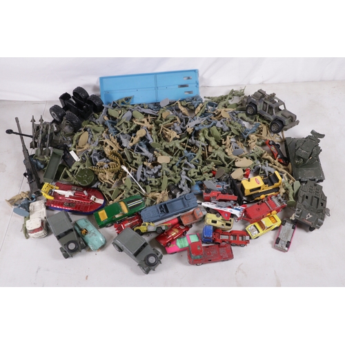 325 - Selection of assorted vintage dievcast vehicles, Dinky military etc, plastic soldiers etc.