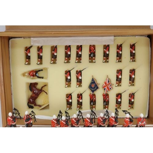 448 - Imperial collectors figures wooden boxed set Egypt Queens Own Cameron Highlanders Sudan