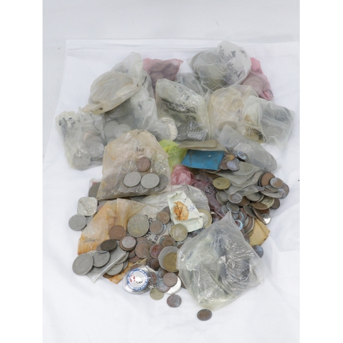 187 - A large tub of assorted mainly GB coins etc