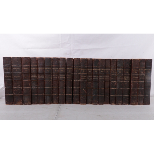 229 - A selection of Shakespeare books, London, Vol I - XXI 1821 C Baldwin Printers