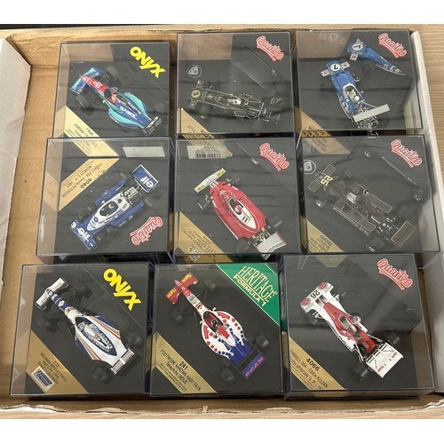 522 - 6 Boxed Quartzo British vehicles to include 4015, 4023, 4040, 4032, Q4092, 4066, together with two b... 