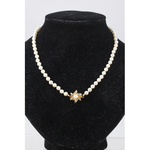 129 - Single row set of Jersey pearls