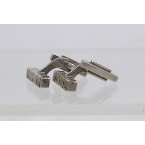 136 - A pair of silver hallmarked Georg Jensen cufflinks