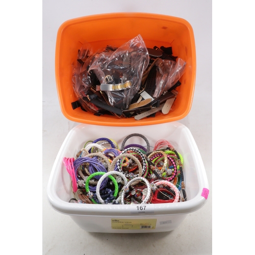 167 - A large quantity of assorted watch straps together with a tray of modern bangles