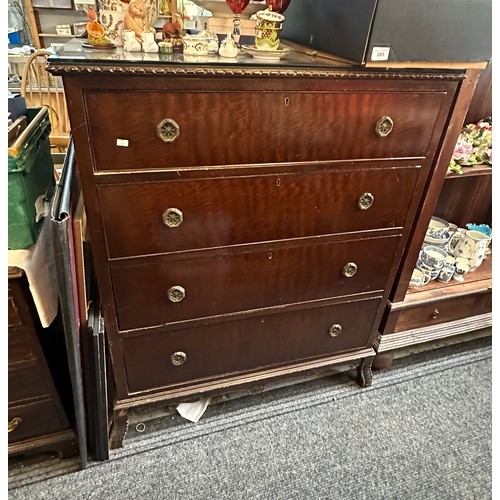 283 - A mahogany four drawer chest