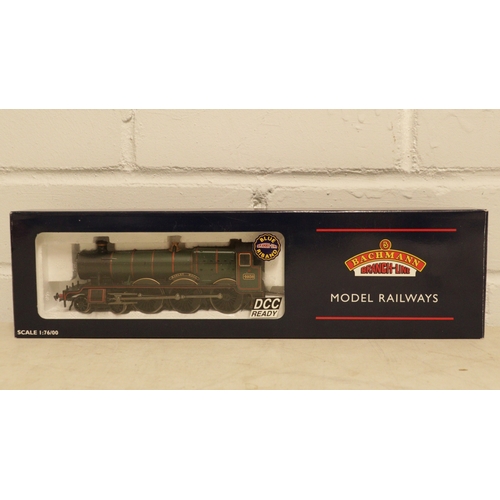 246 - A boxed Bachmann 32-003 4939 'Kinlet Hall'm Great Western with Crest Green
