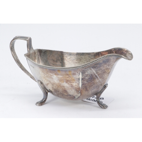272B - Silver hallmarked sauce boat