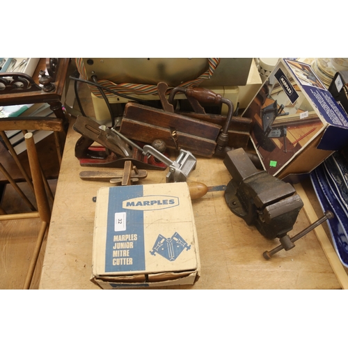 Lot 32        