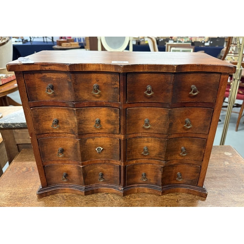 269 - Bank of 8 drawers - Approx. W50cm H39cm D21cm