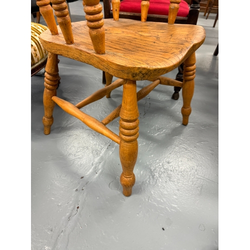 363 - Antique elm seated smokers bow