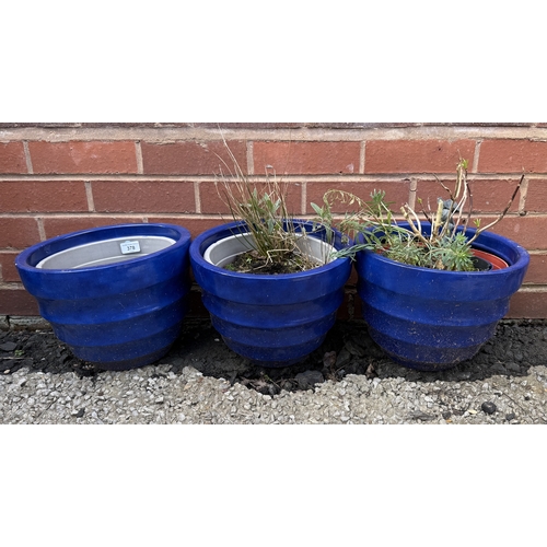 378 - 3 blue planters