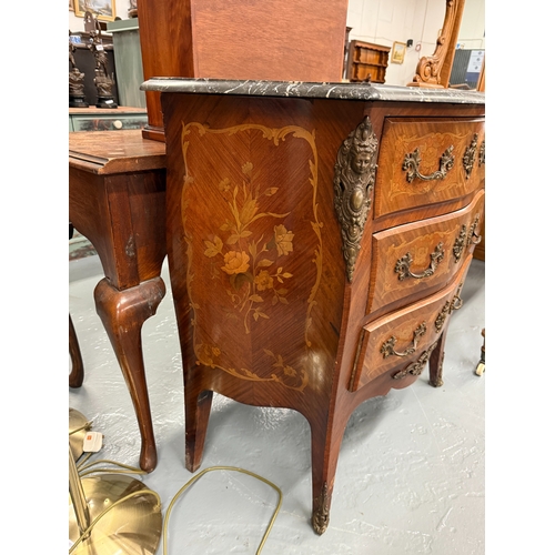 262 - Louis XV style bombe commode, with marble top and ormolu mounts