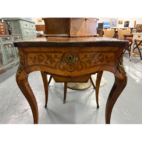 267 - Fine french antique marquetry work table with ormolu mounts - Approx. W58cm H72cm D41cm