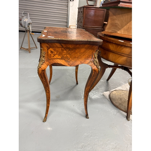 267 - Fine french antique marquetry work table with ormolu mounts - Approx. W58cm H72cm D41cm