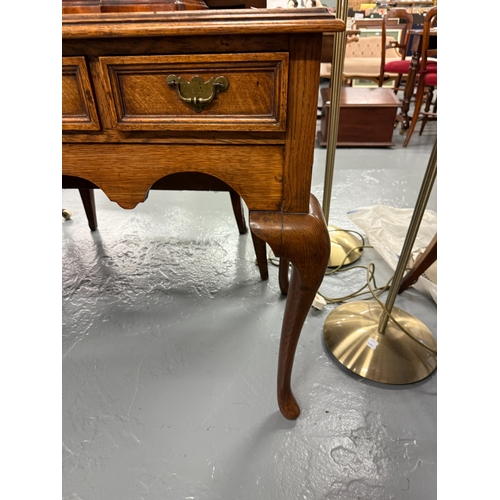 268 - Antique oak side table on cabriole legs - Approx. W92cm H76cm D51cm