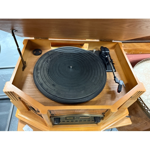 273 - Phonograph A/FM radio cassette and CD player - Approx. W45cm H20cm D34cm