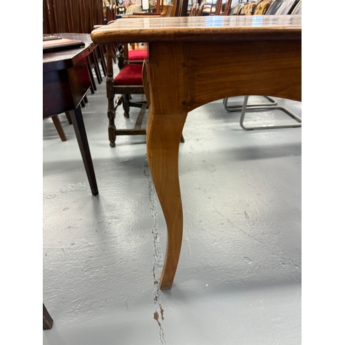 294 - Antique fruit wood dining table on cabriole legs with integrated drawer - Approx. W185cm H76cm D78cm