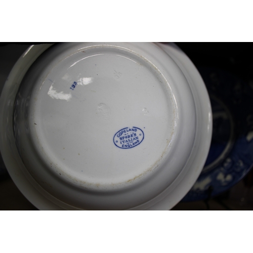 86 - Collection of Blue & White China to include Masons