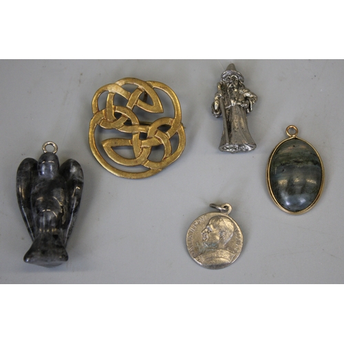 Lot 2         